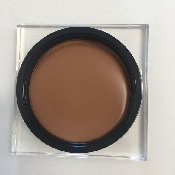 Huda Beauty Tantour Contour & Bronzer Cream in FAIR - Picture 3 of 3